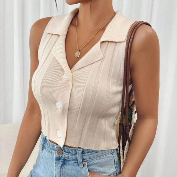 Collared Cream Button-Up Women's Top - Picture 3 of 8